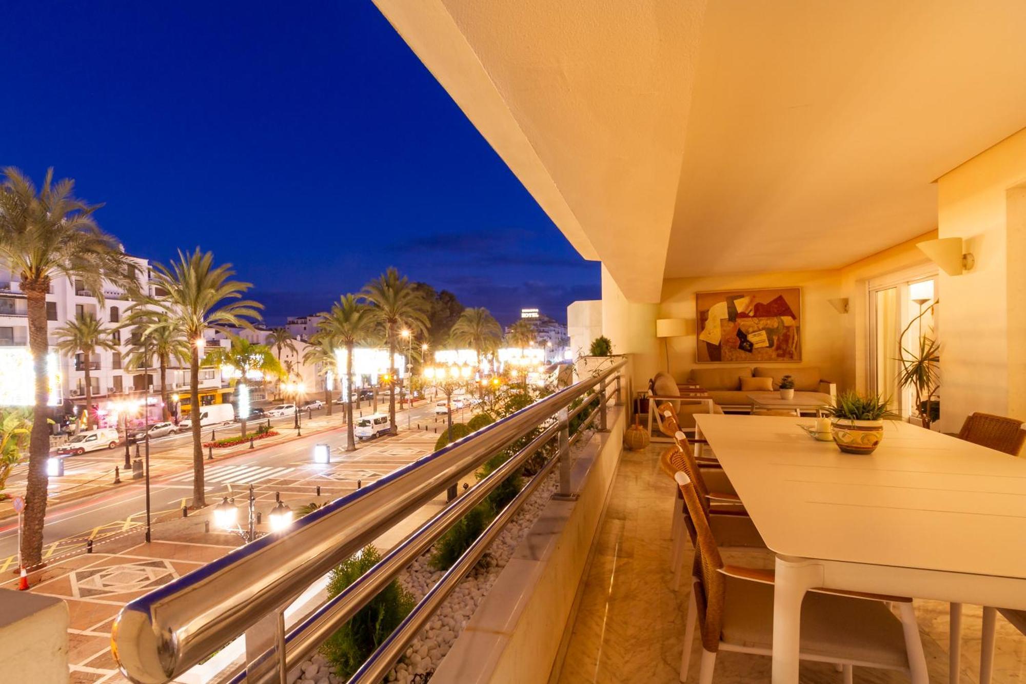 Banus - Playas Del Duque Luxury * Marbellac