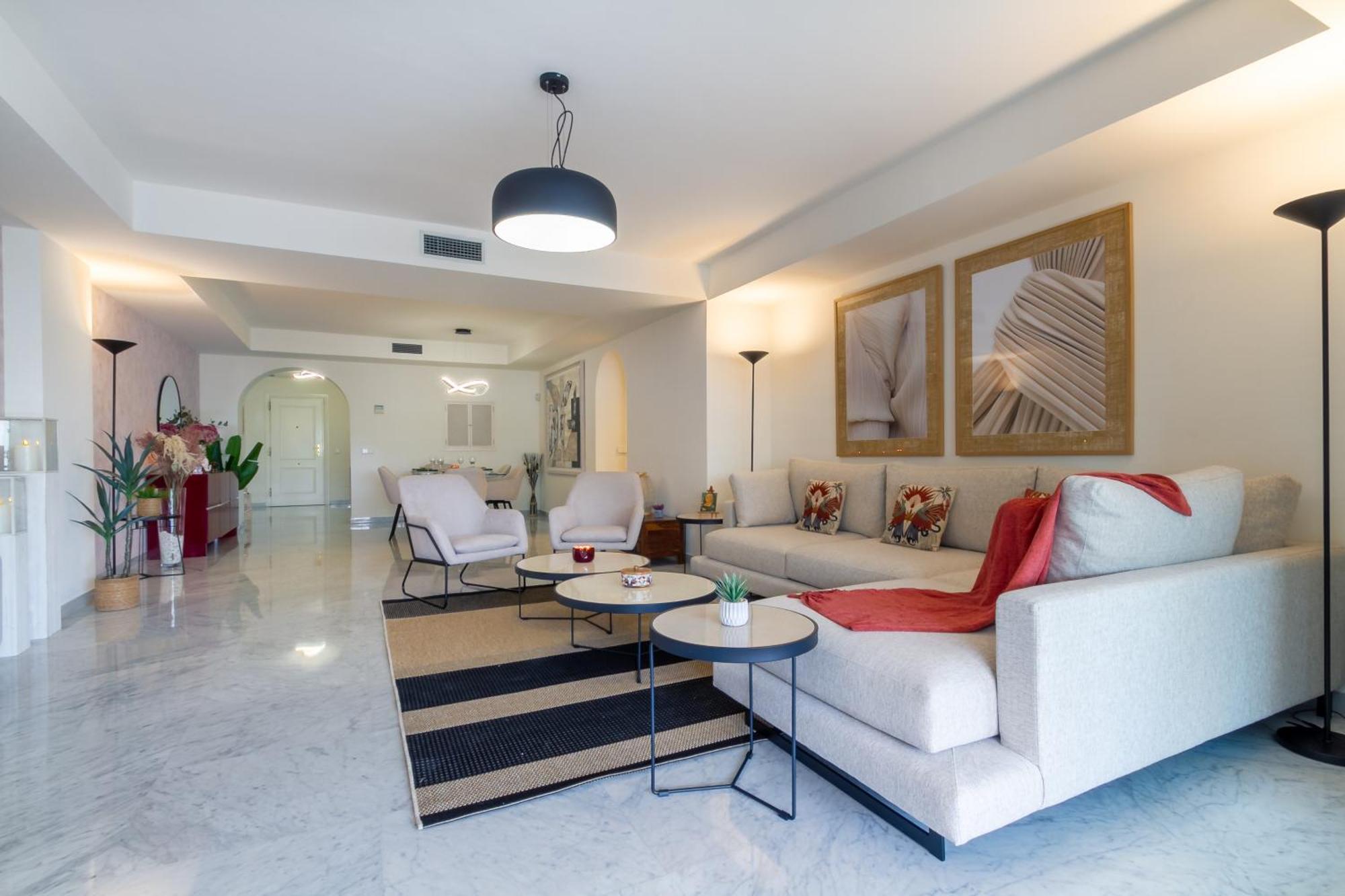 Banus - Playas Del Duque Luxury * Marbellac