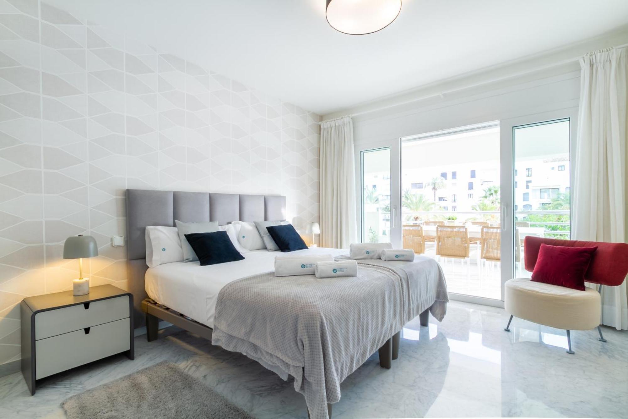 Banus - Playas Del Duque Luxury *