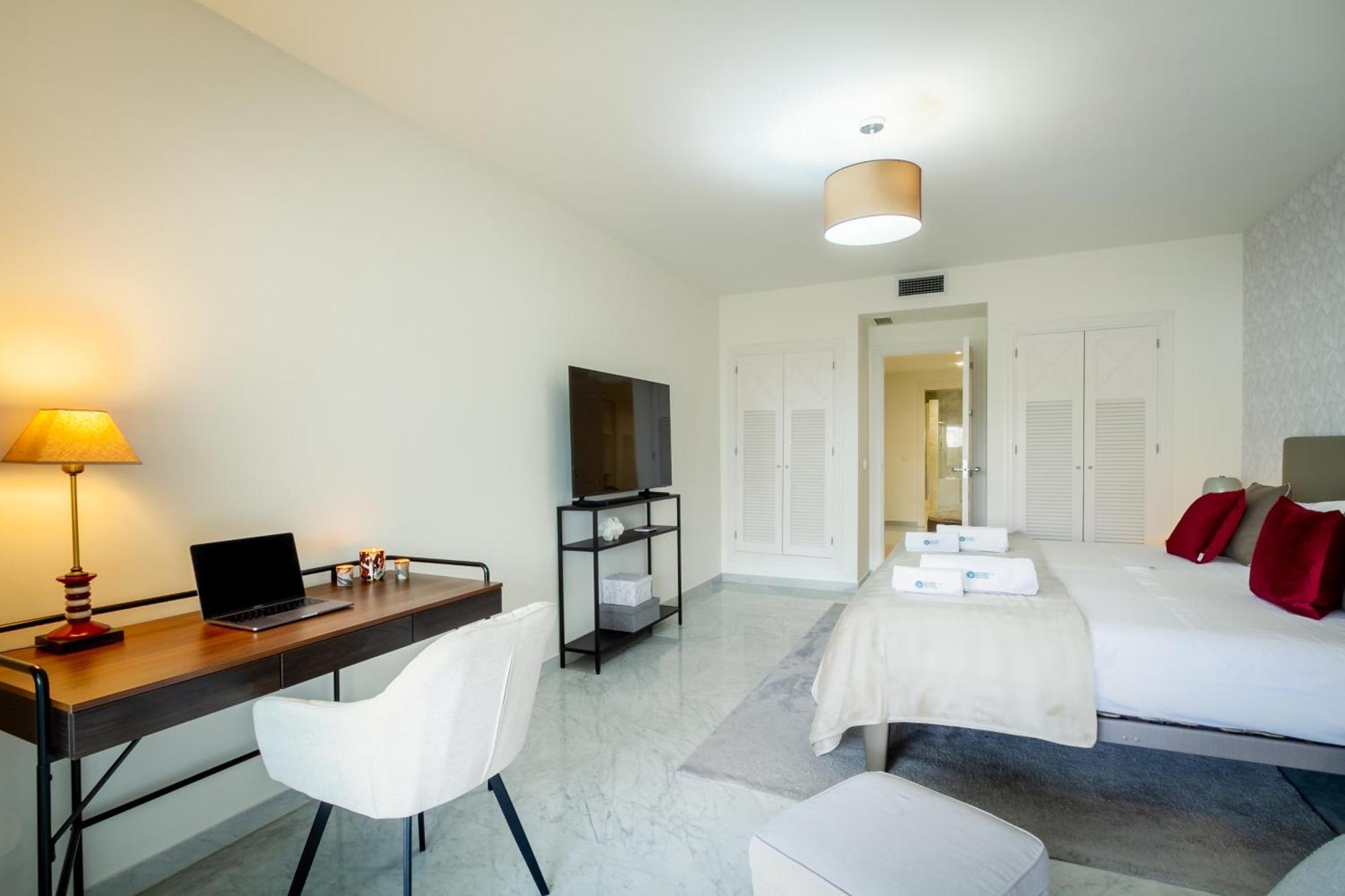 Banus - Playas Del Duque Luxury Apartment
